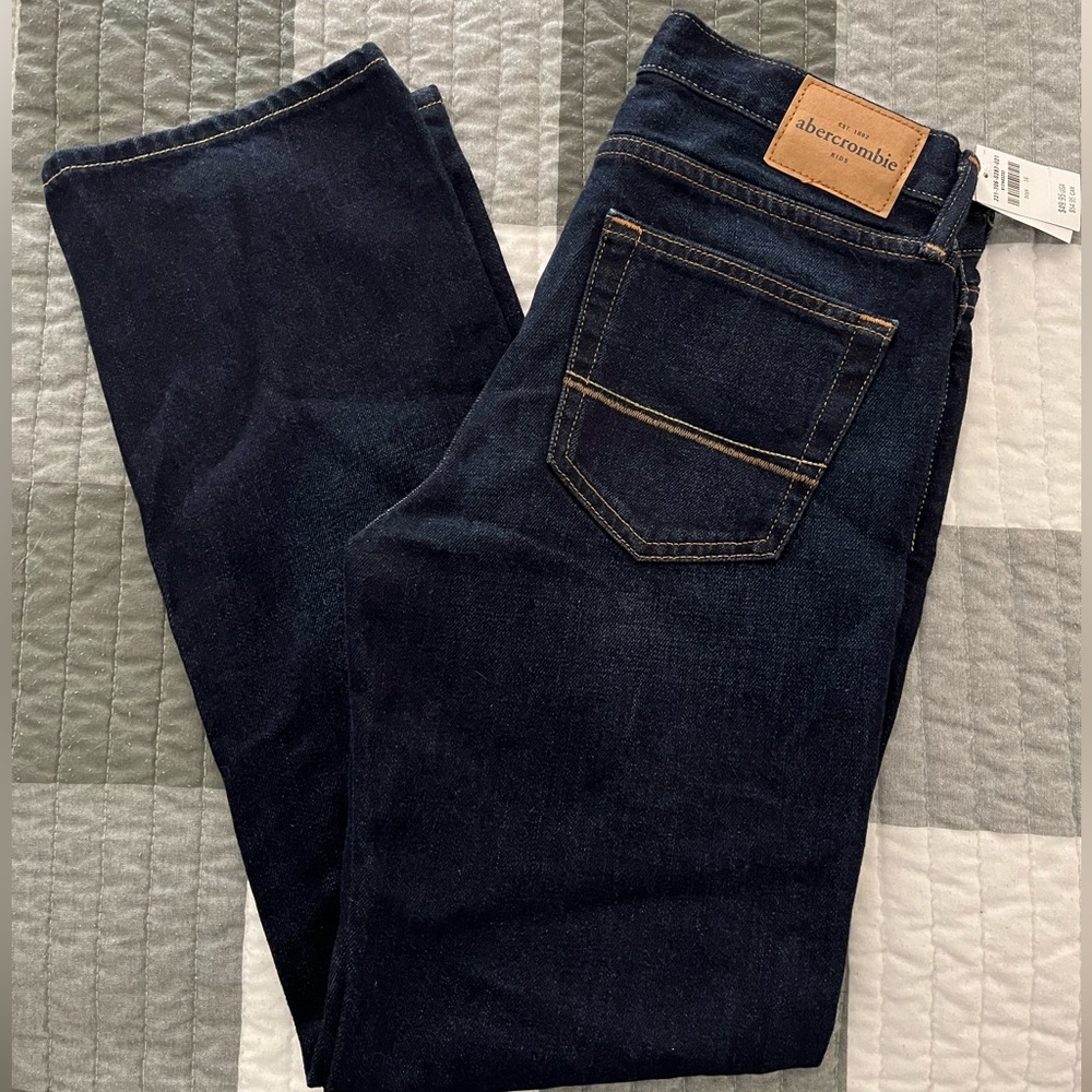 Abercrombie Kids A&F Classic Straight boys 16 dark wash jeans NWT!